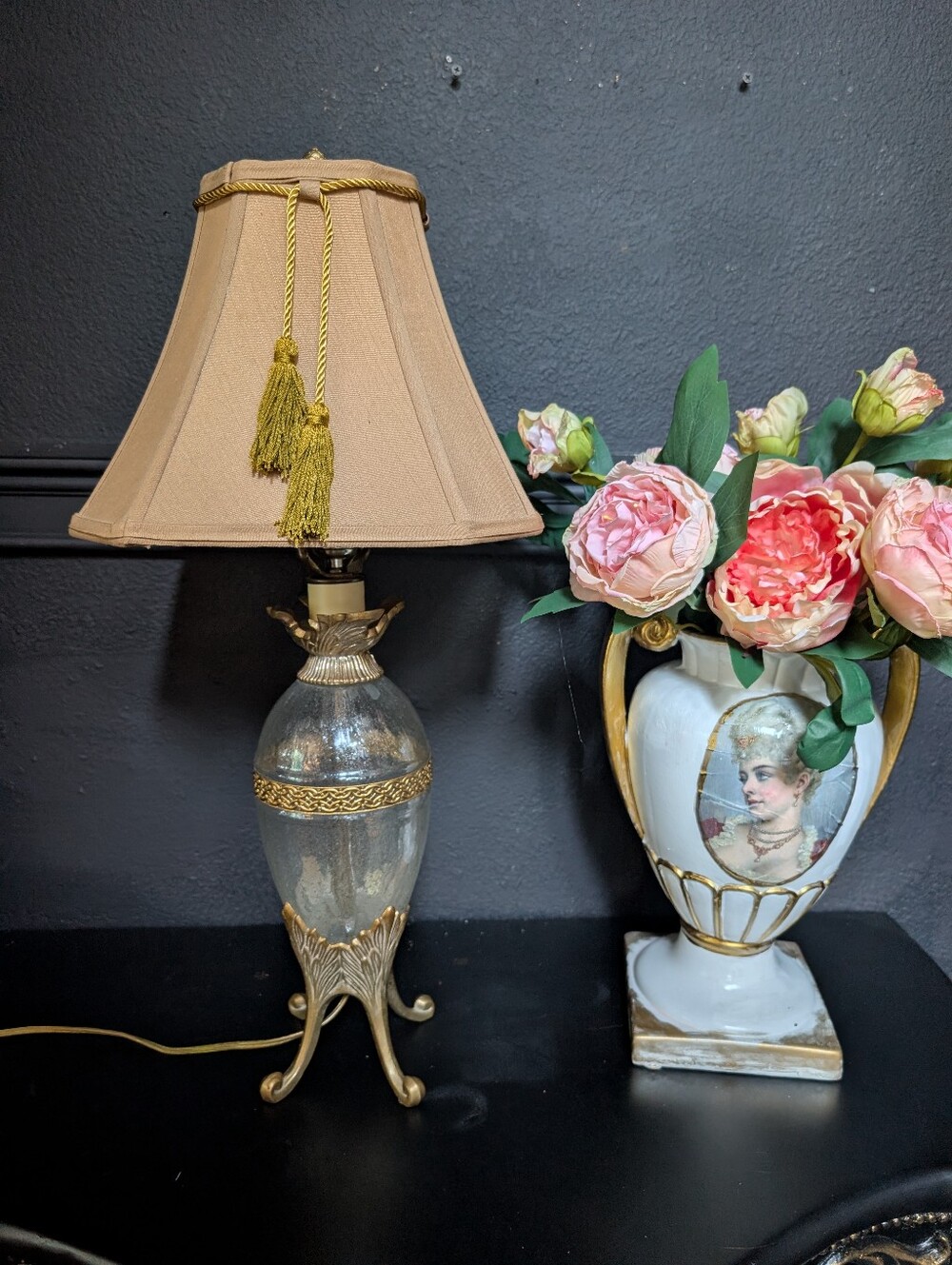 Vintage Ornate Gold Gilt Regency Mercury Glass Footed Table lamp 25"